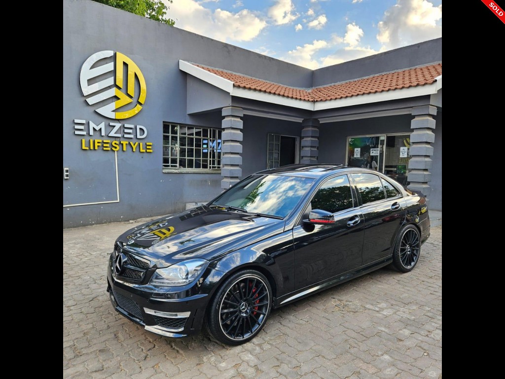 2011 MERCEDES-BENZ C CLASS SEDAN C63 AMG