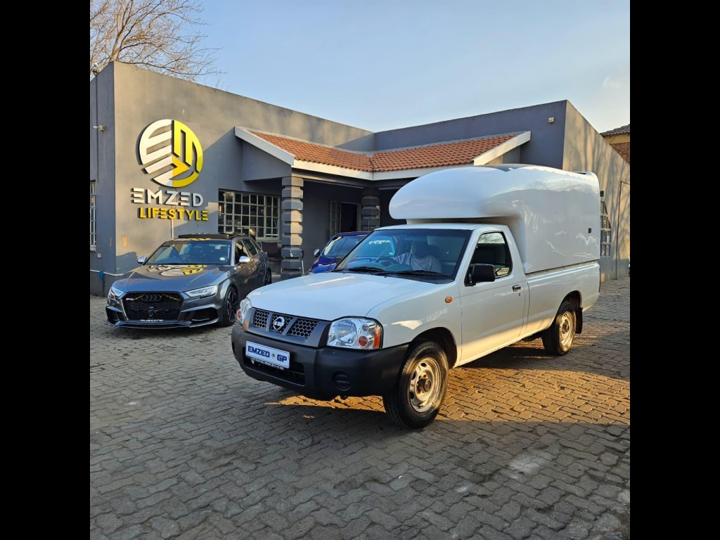 2018 NISSAN HARDBODY NP300 2.0I LWB P/U S/C