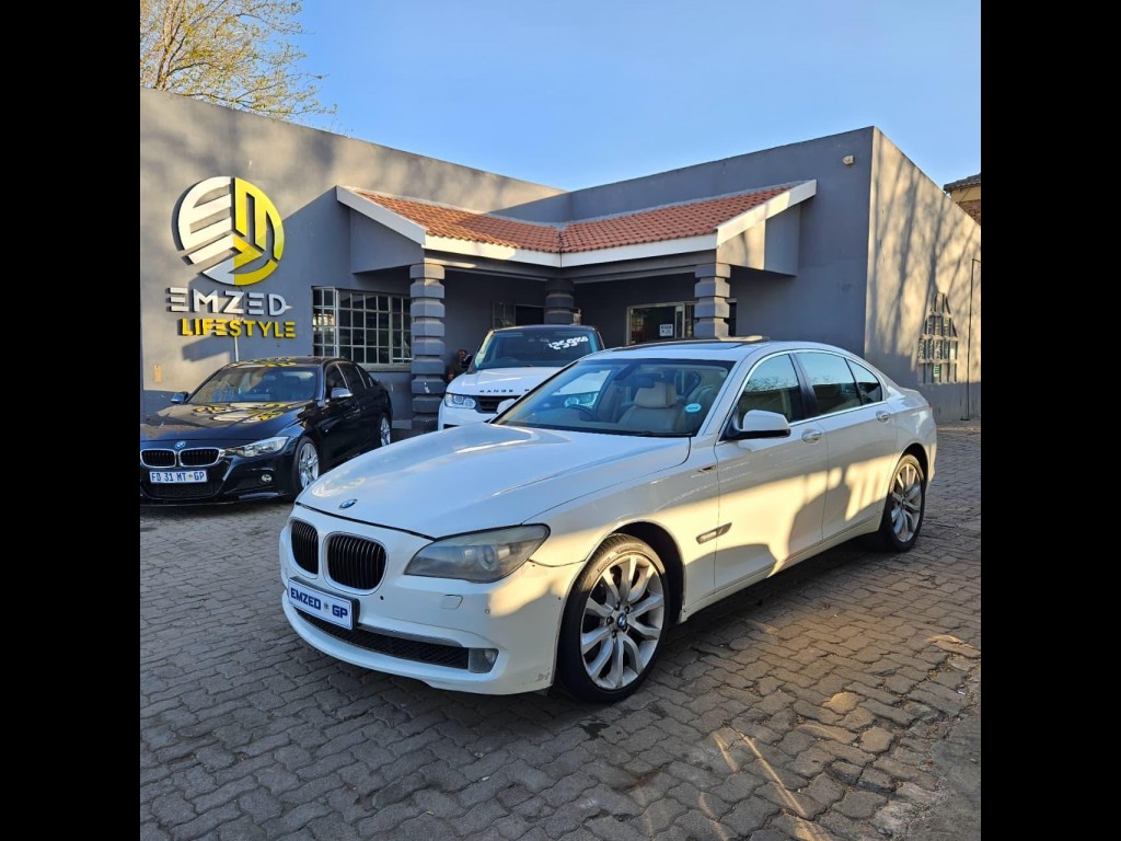 2011 BMW 7 SERIES 740I INDIVIDUAL (F01)