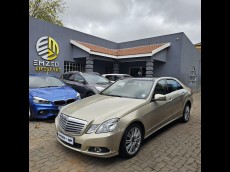2009 MERCEDES-BENZ E CLASS SEDAN E 300 ELEGANCE 